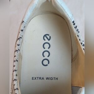 Women's Stylish Ecco Hydromax Hybrid Walking/Golf Shoes Spikeless Sz 40EU Blk/Wh